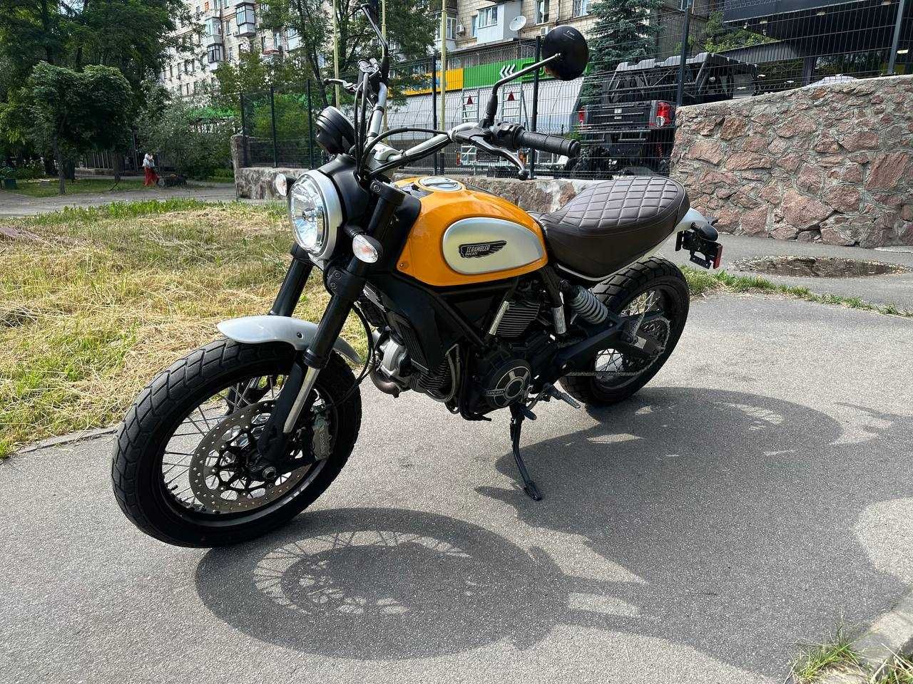 Мотоцикл Ducati Scrambler 800 2017 рік
