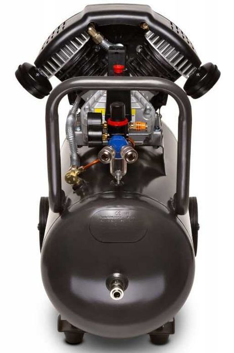 Компресор Torpeda масляний / двопоршневий компрессор 2,2кВт 50л 10 бар