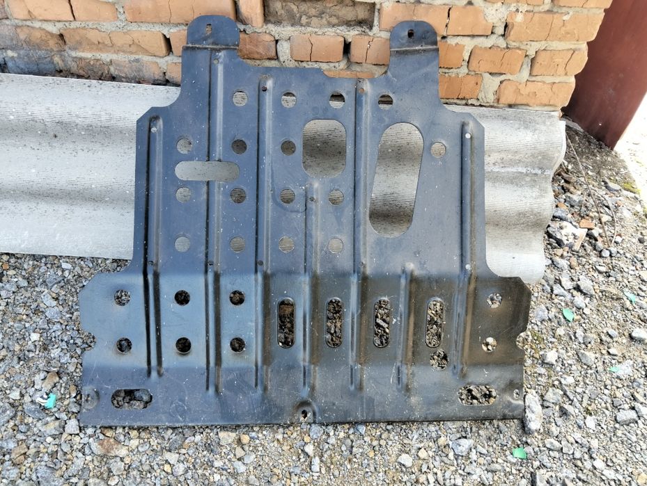 Продам захист двигуна на Ланос!