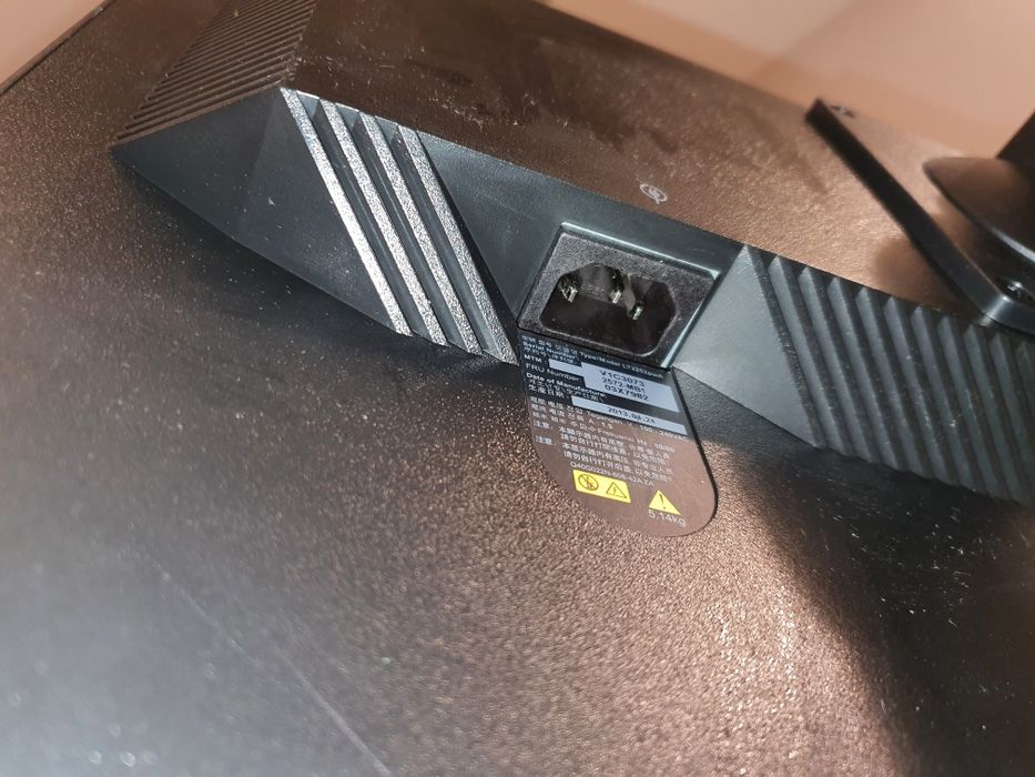 Monitor lenowo 22 cale