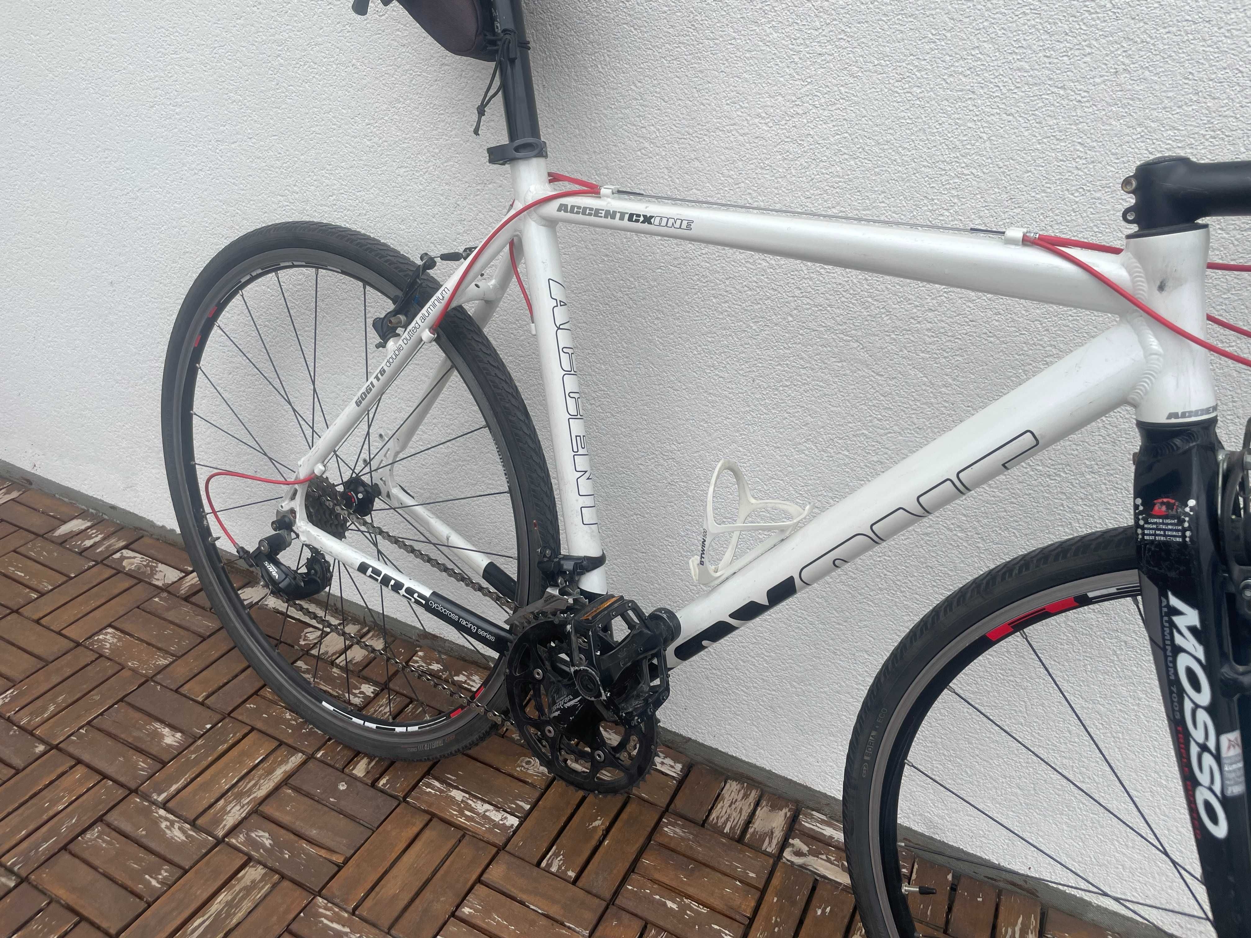 Rower szosowy / przełajowy