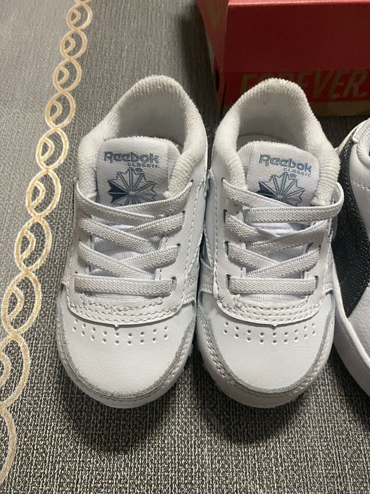 Vendo 3 pares de sapatilhas n20