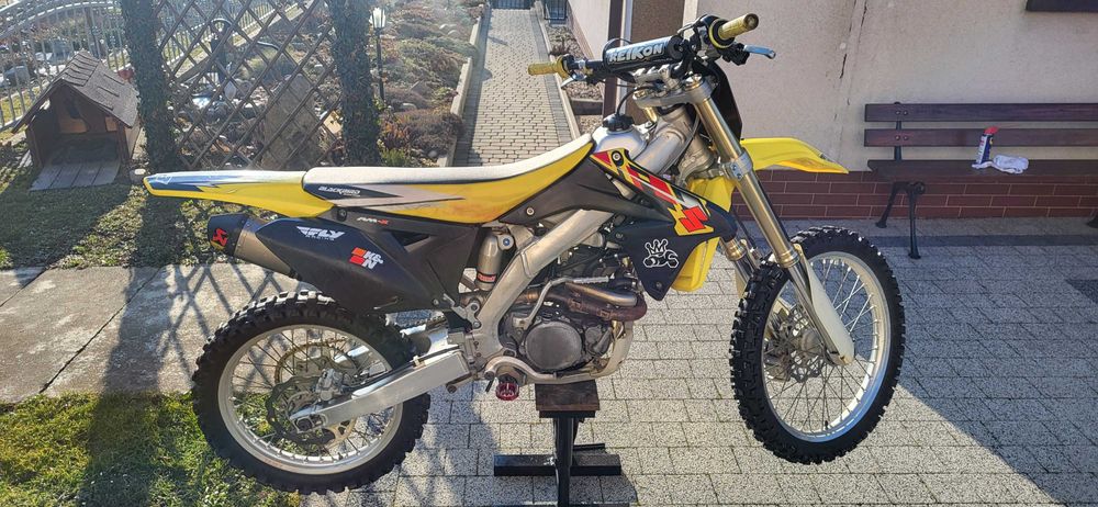 Suzuki RMZ250 rok2011 Wtrysk, ! Akrapovic Power Bomb + 2 klp plastików