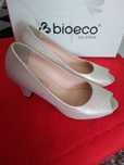 Nowe skórzane buty damskie