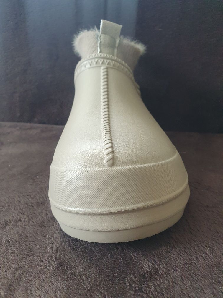 Сабо утеплені UGG Tasman X