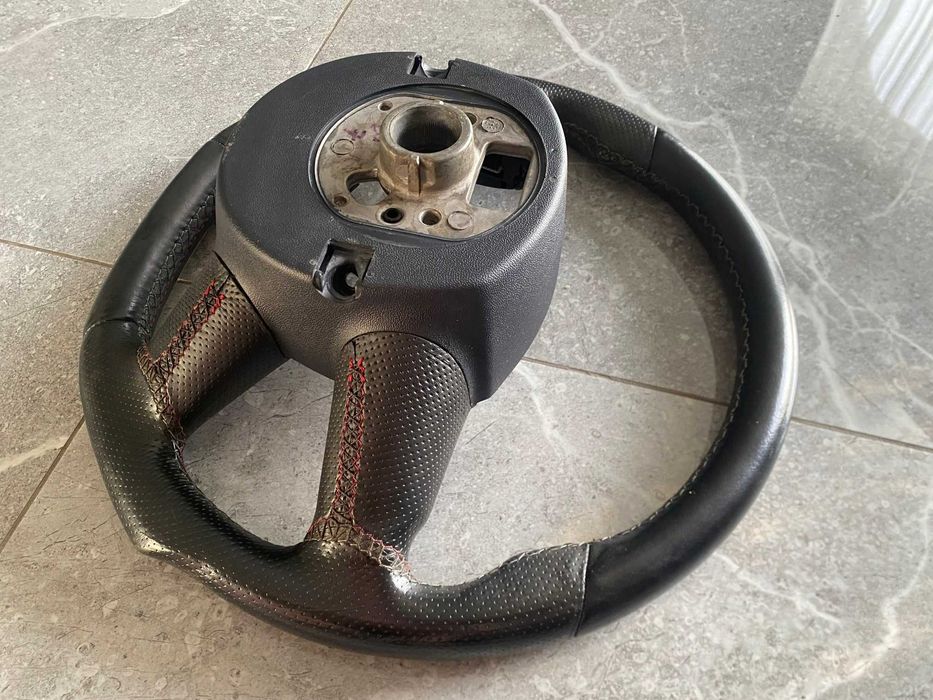 Kierownica Audi A6 C6 w bardzo dobrym stanie ŚCIĘTA