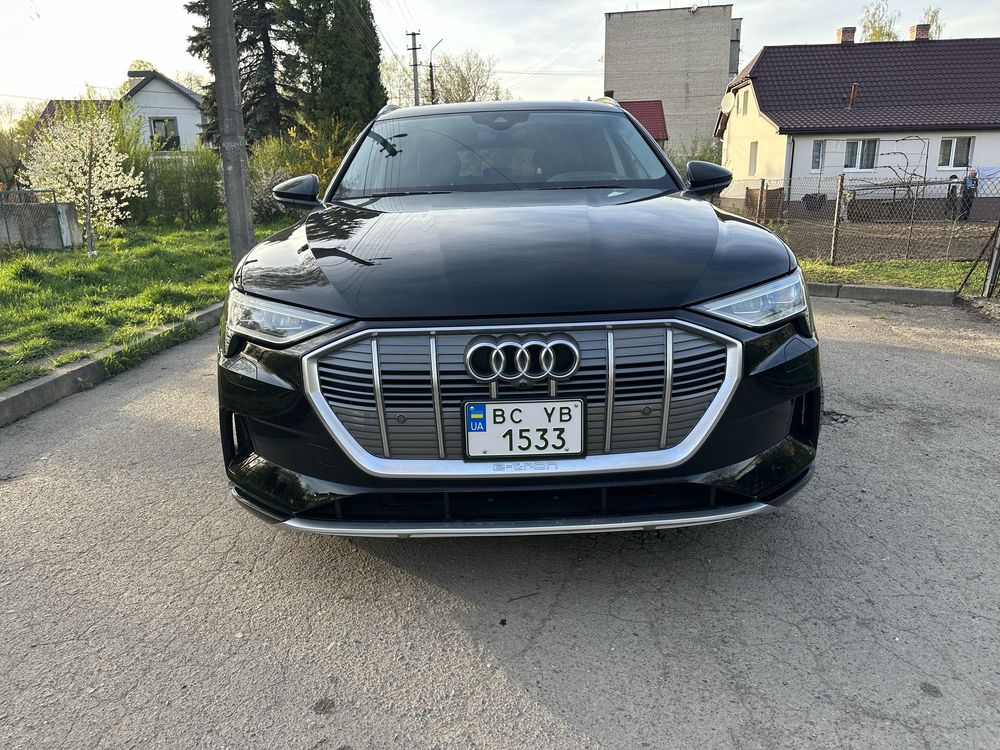 Продам Audi e-tron 2019 року
