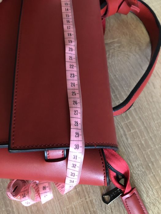 Сумка трапеція червона