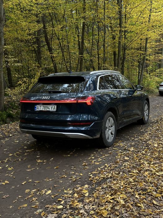 Audi e-tron 55 quattro prestige 2019 року