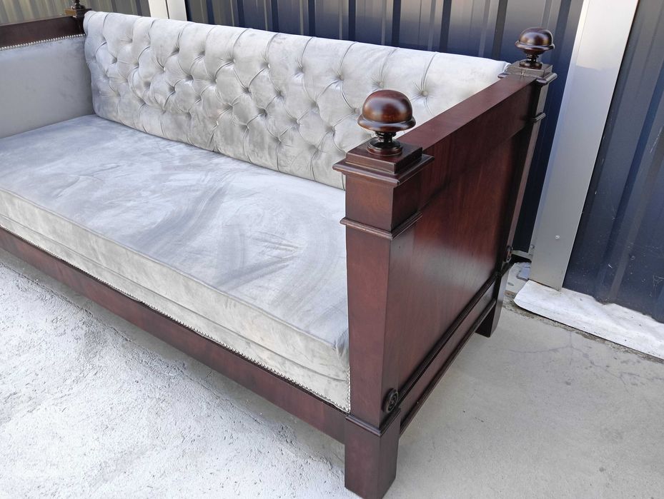 Kanapa sofa antyk po renowacji