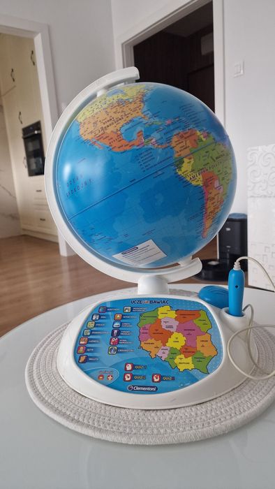 Interaktywny globus Clementoni