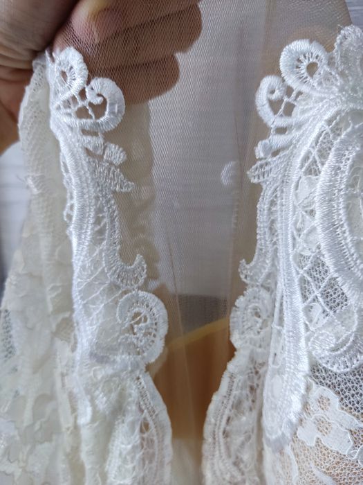 Suknia ślubna koronka