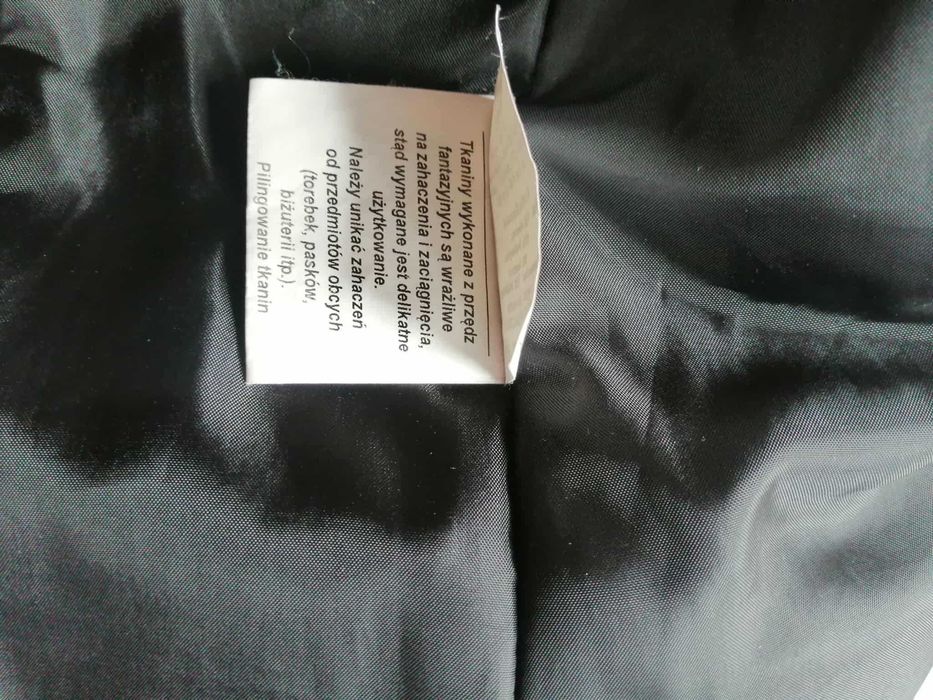 Wełniany płaszcz z kapturem ,rozmiar 36