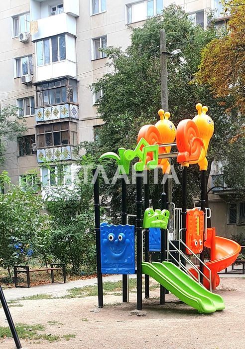 Предлагается 1 ком квартира Тайрова.