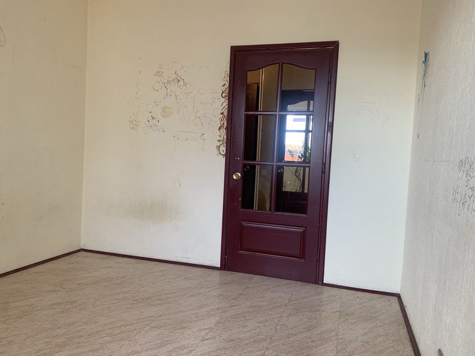 Продаж 2кв. 56м. Вул. Харьківське шоссе 148 Метро 10 хвилин. Терміново