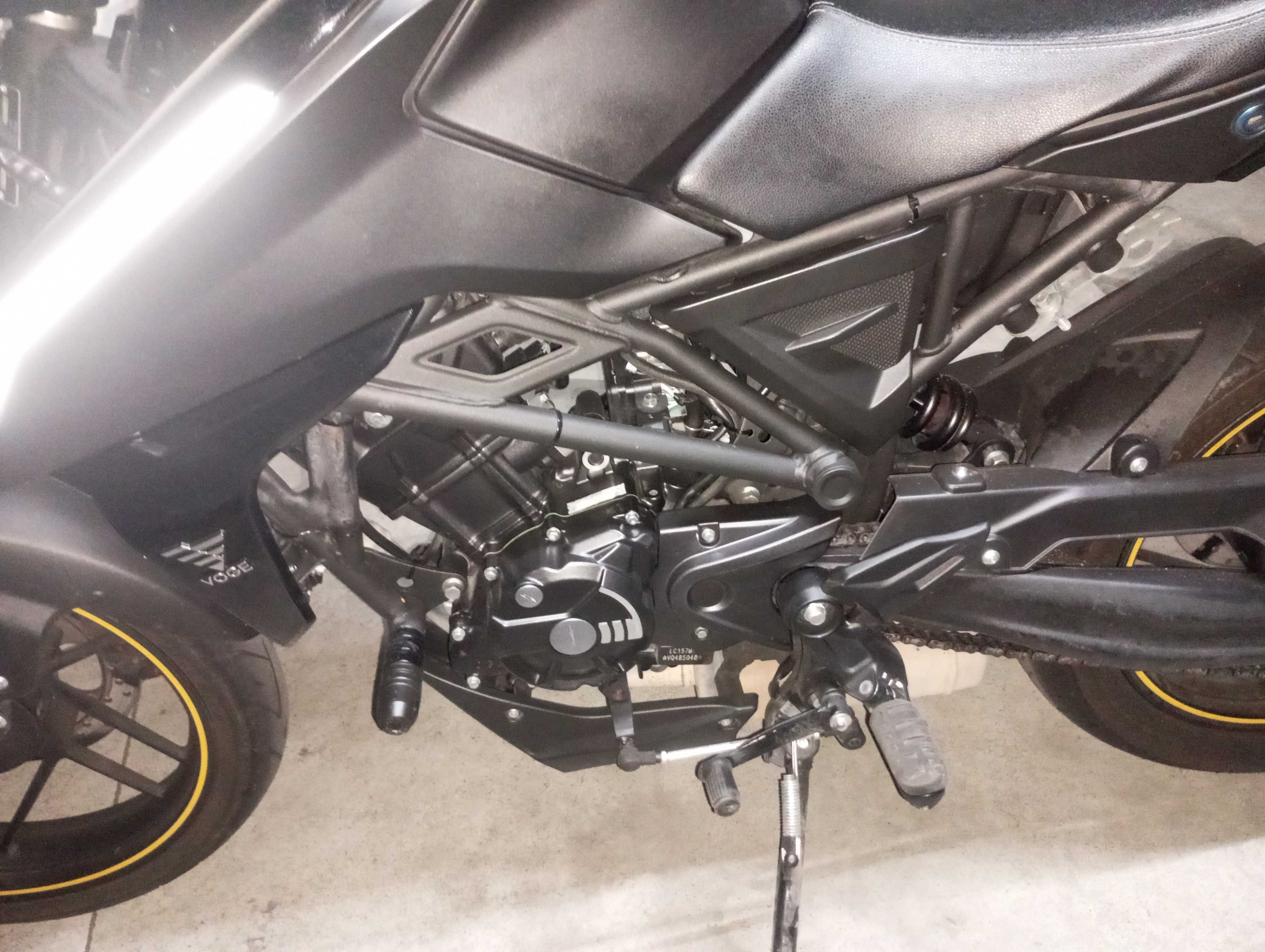 Mota Voge R125 black