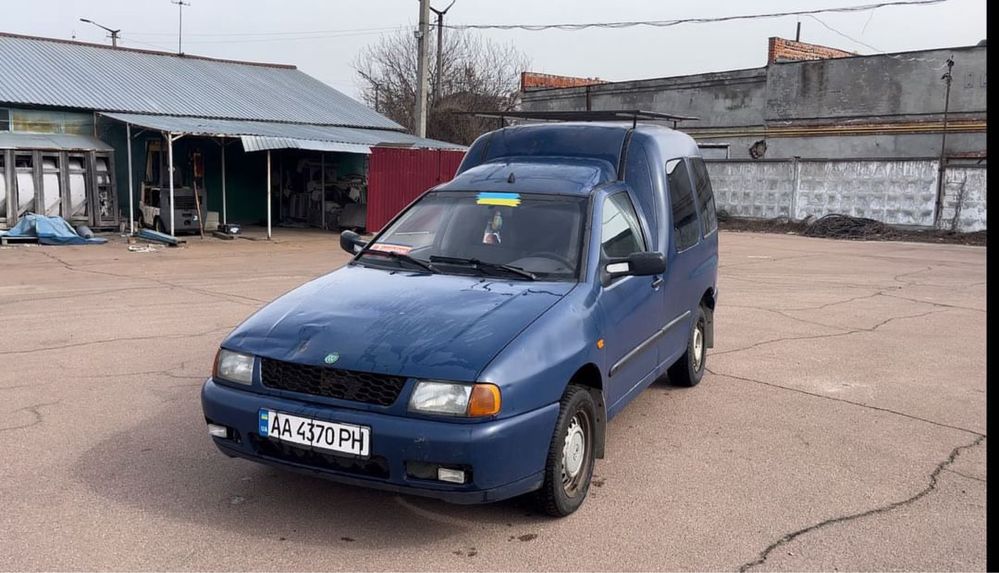 Volkswagen caddy 1,4 газ/бенз 2003