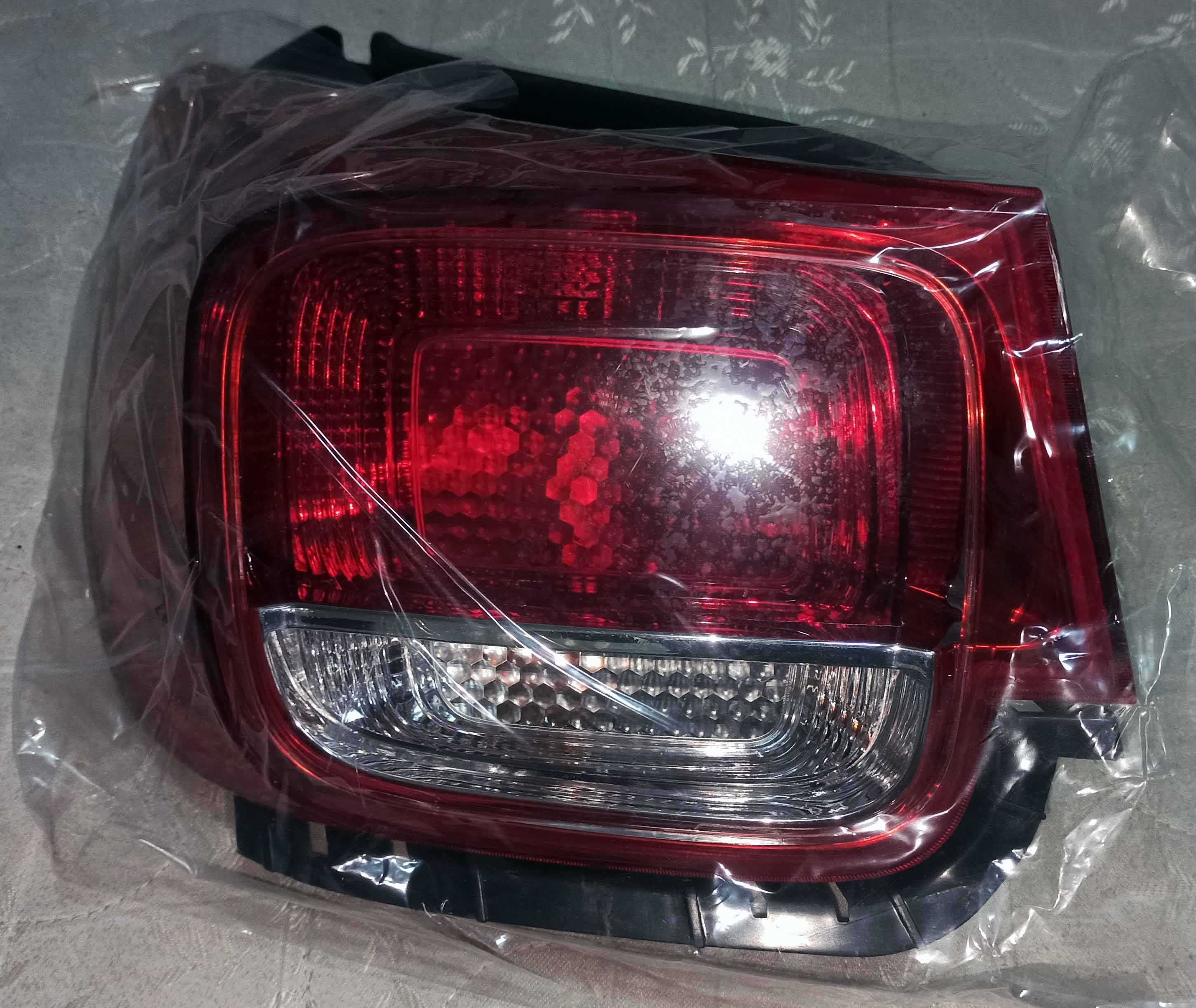 Фара лампа задня наружна ліва Chevrolet Malibu 2012-2015
