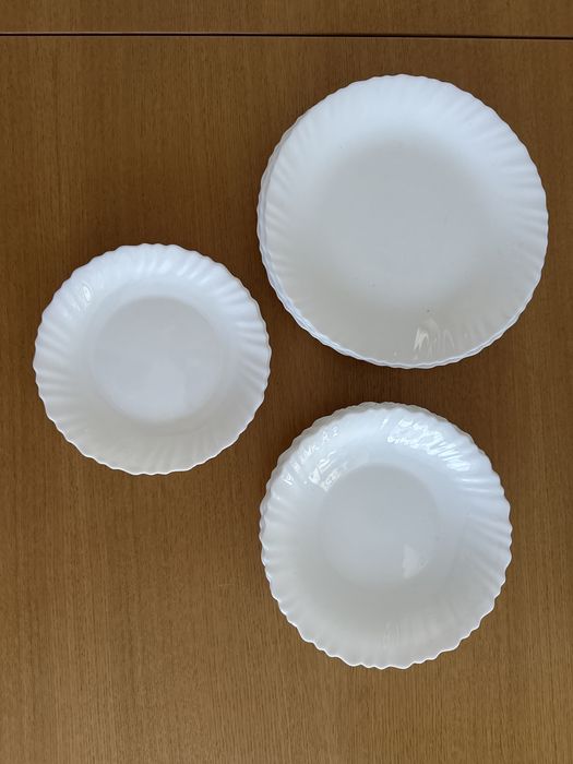 Talerze obiadowe duralex