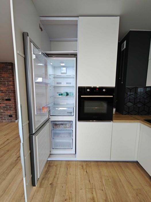 Простора квартира в центрі з панорамним видом на місто!