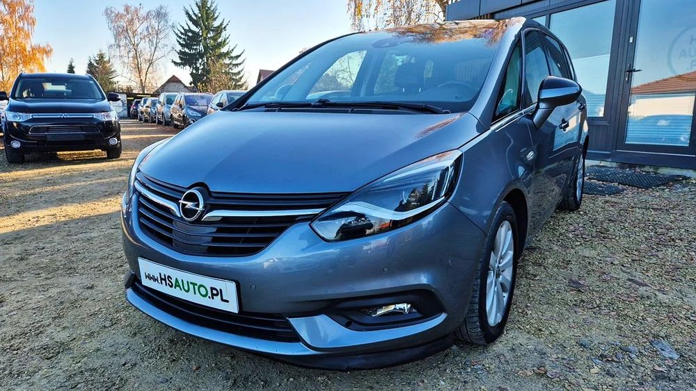 Opel Zafira BENZYNA * NAJBOGATSZA WERSJA * panorama * skóra * kamera