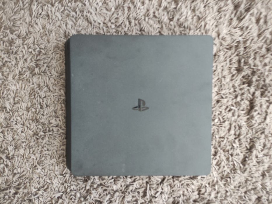 Consola Sony PS4 1TB Ronaldo Edition