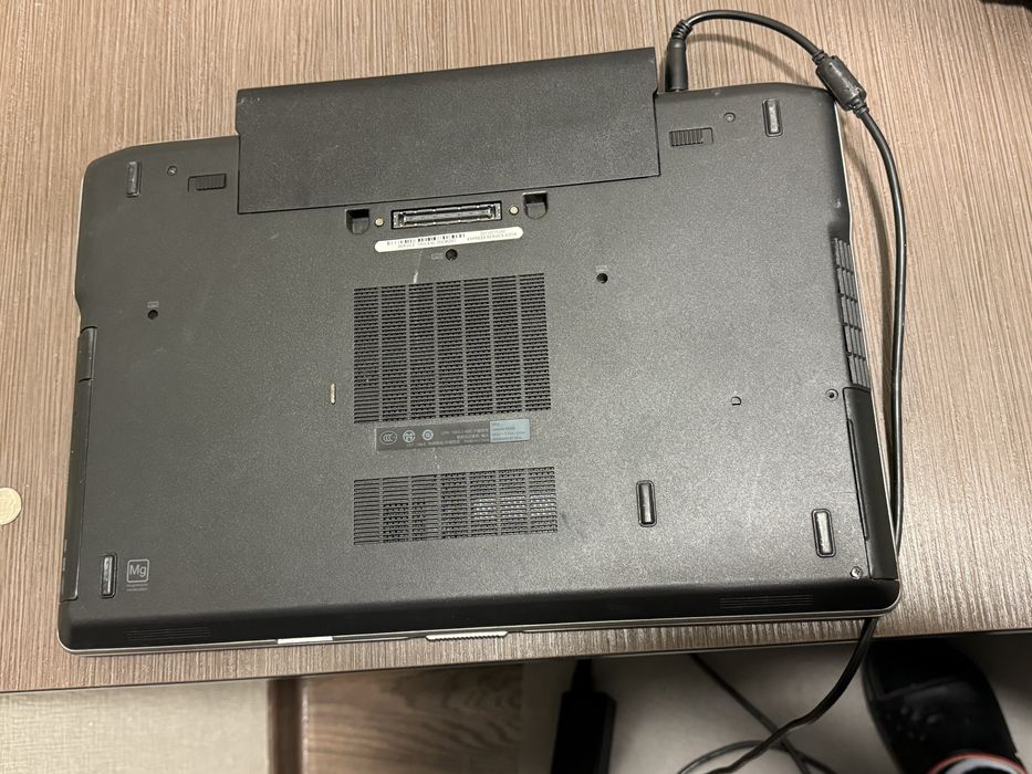 Ноутбук Dell-E6530 corei7,16гиг,ssd240
