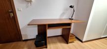 Mesa de Escritório em Madeira – Robusta e Funcional