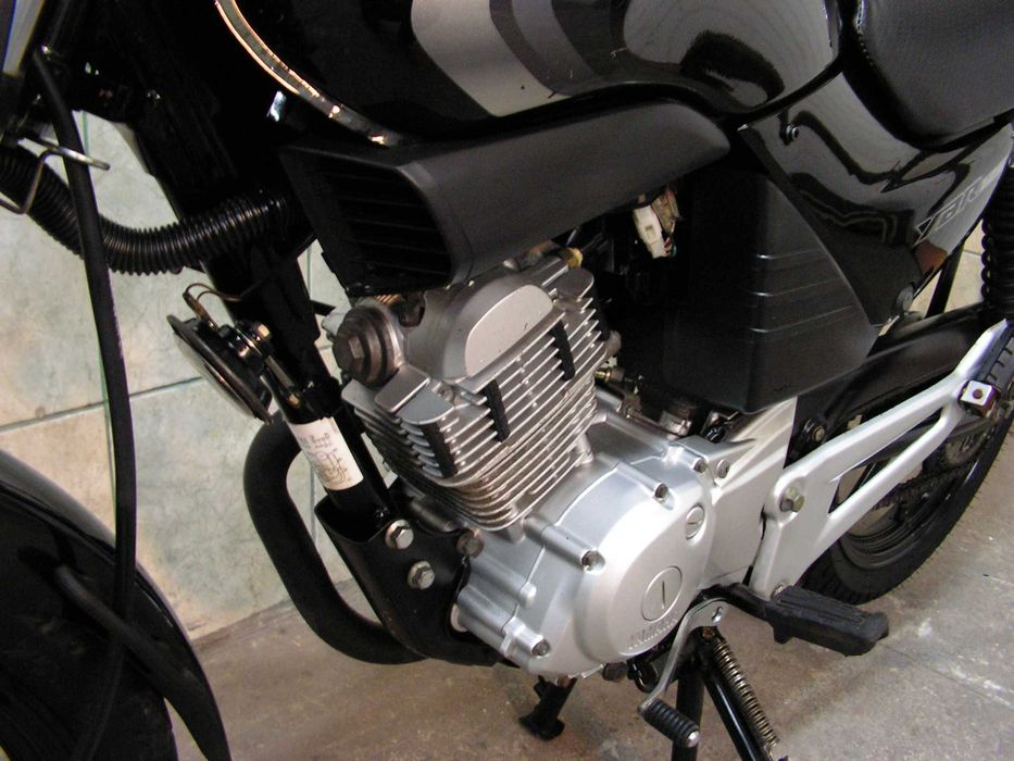 YAMAHA YBR 125 cm. cbf wr cbr xt WTRYSK varadero HONDA cb katB 2007r.