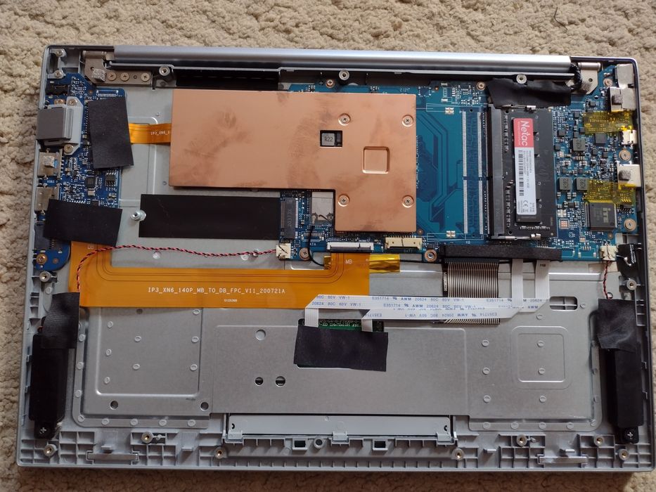 Ноутбук peaq notebook classic c140v робочий, без озу, ххд...