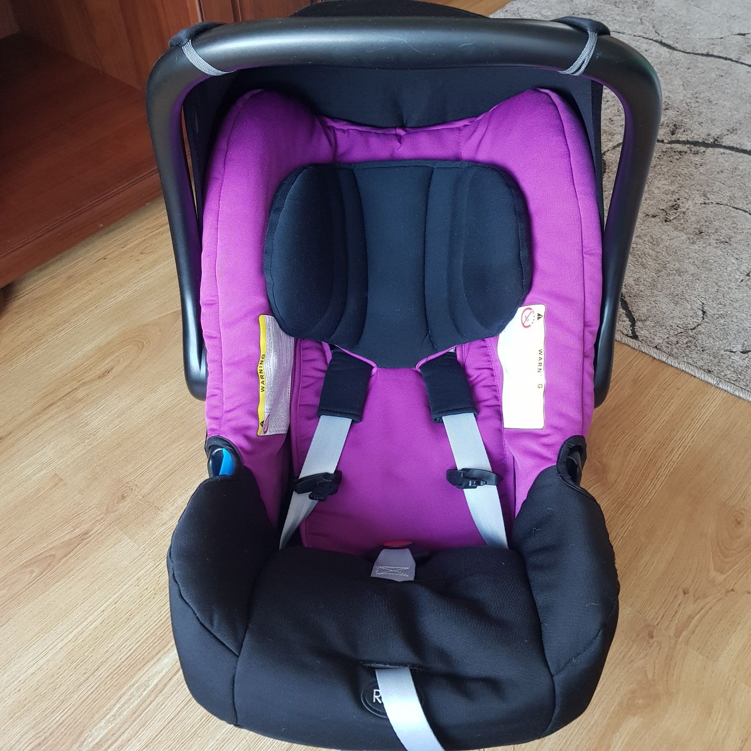 Nosidełko Britax Romer Baby Safe+ otulacz