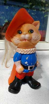 Stara gumowa zabawka Kot w Butach.