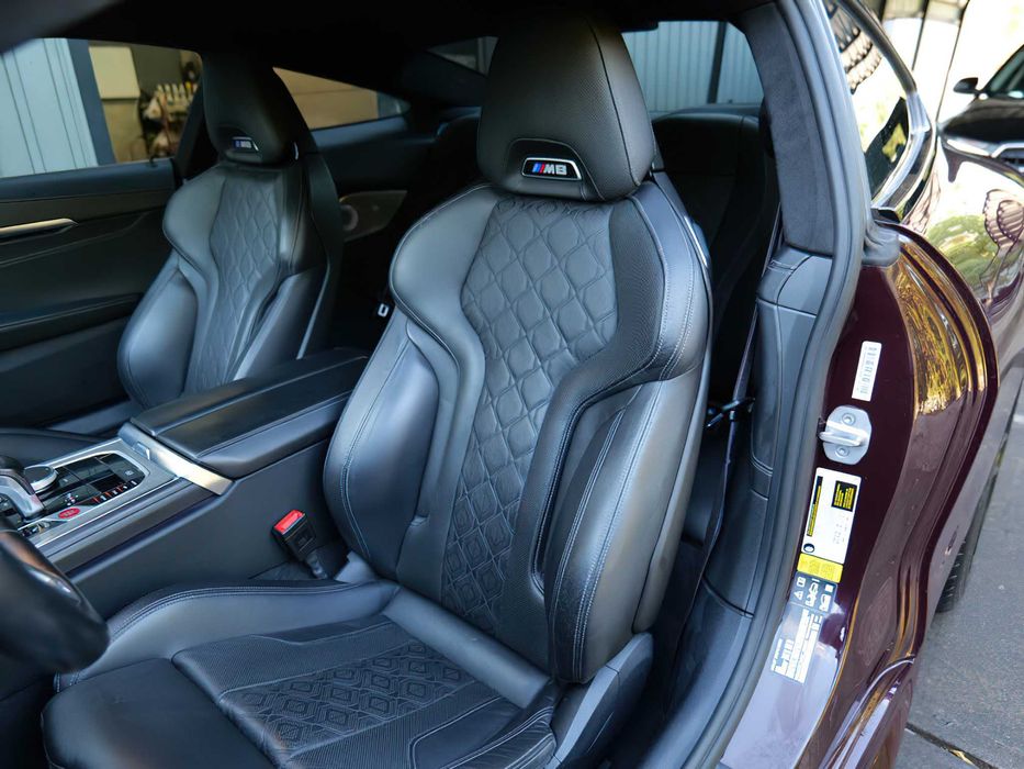 BMW M8 Competition      2022