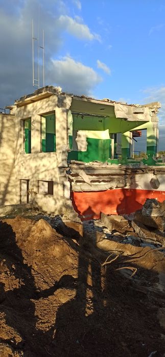 wyburzenia rozbiórki wycinka drzew czyszczenie działki sprzątanie urle