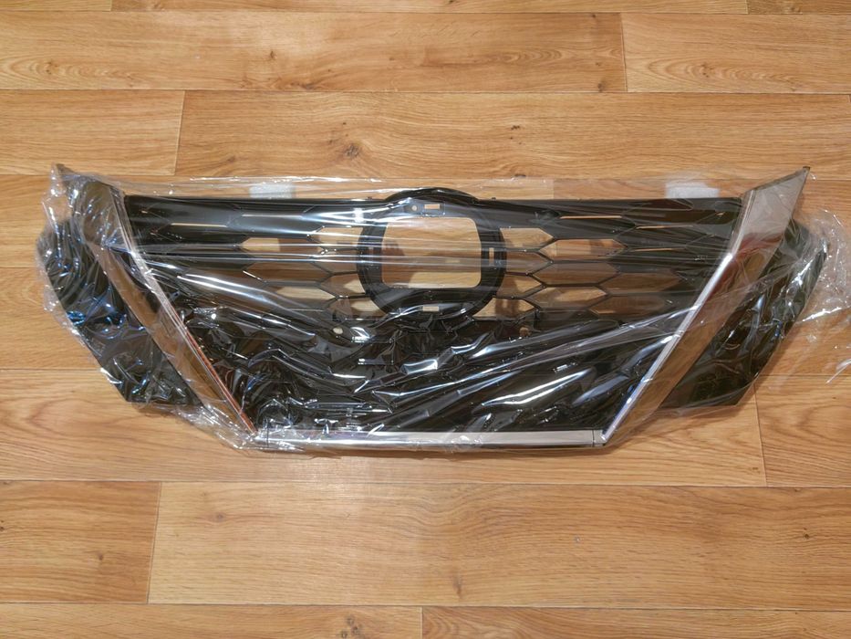 NISSAN SENTRA 2020 2022 Решетка радиатора с заглушкой боковой и центр.