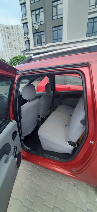 Logan MCV Логан універсал