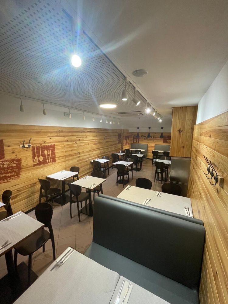 Trespassase Restaurante a funcionar Av novas