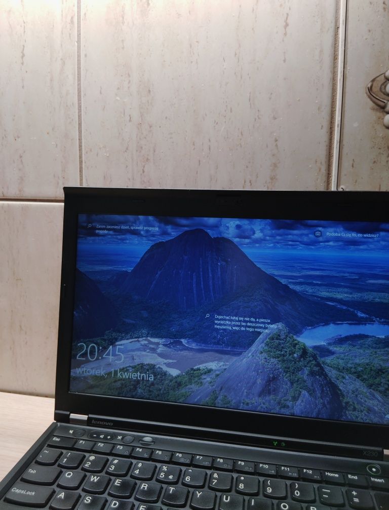 Laptop notebook Lenovo ThinkPad X230 z ładowarką / nowa bateria