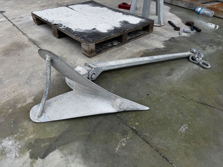 Âncora CQR com corrente galvanizada - 35 kg - 75 LB + 60 m 10 mm chain