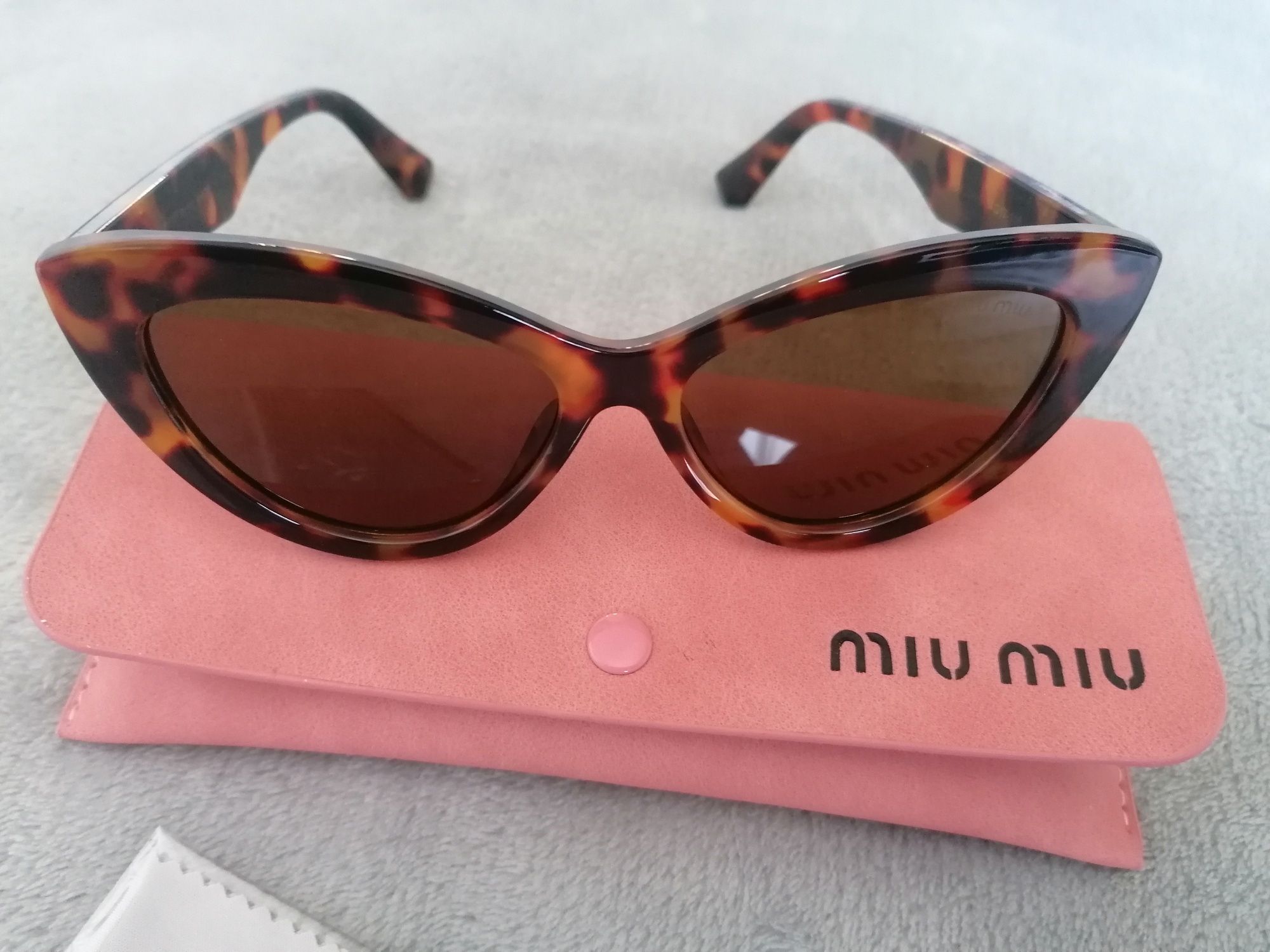 Oculos de sol Miu Miu