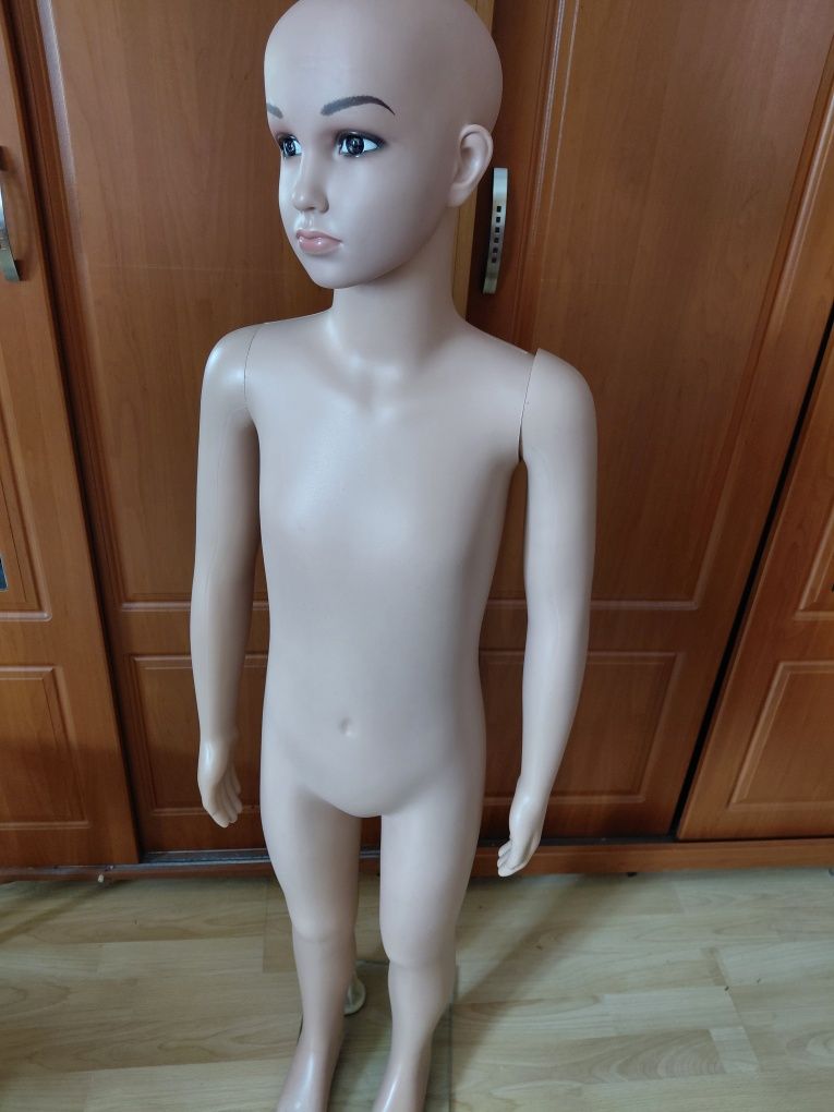 Manekin dziecięcy 122