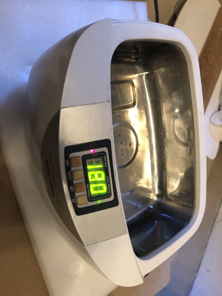 Myjka ultradzwiekowa 2,5 litra 4820