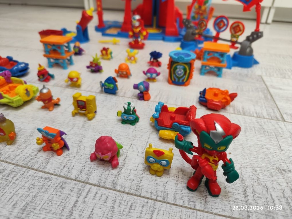 Super zings things zestaw wieża treningowa training tower figurki aut
