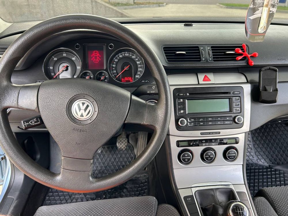 Volkswagen Passat B6 2005 р., універсал, 2.0 TDI