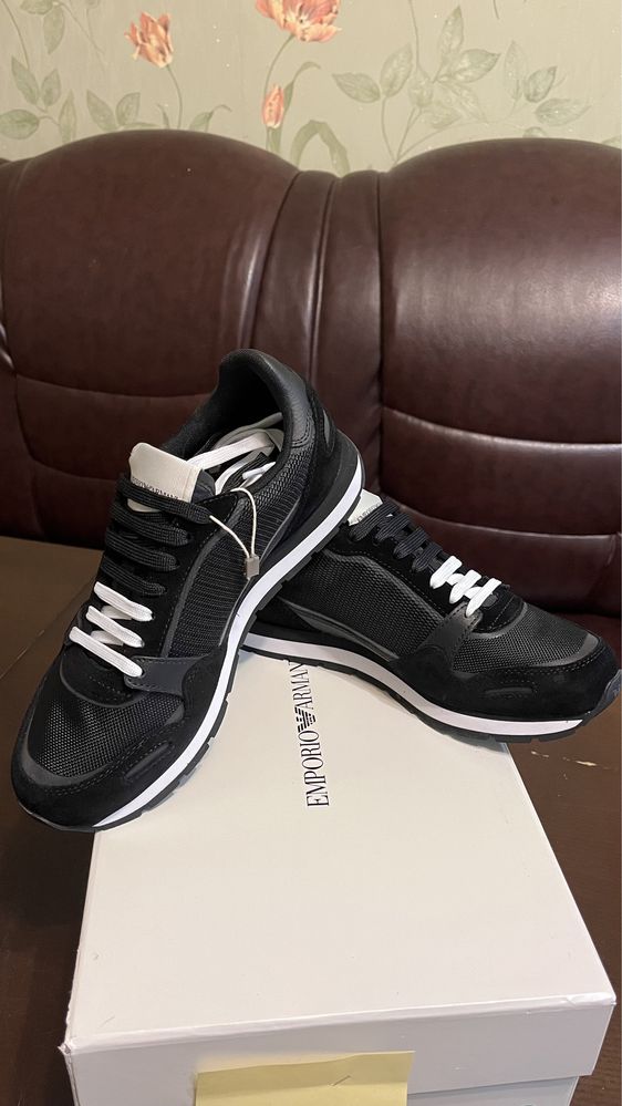 Новые мужские кроссовки Emporio Armani 39 размер