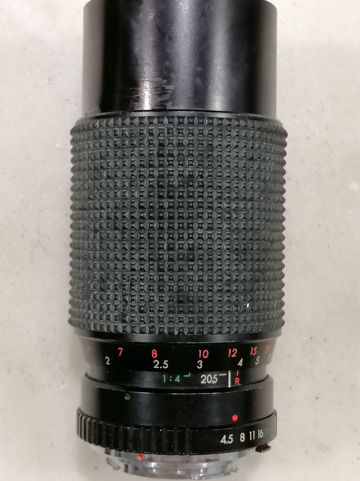 Objectiva zoom 80-205 mm