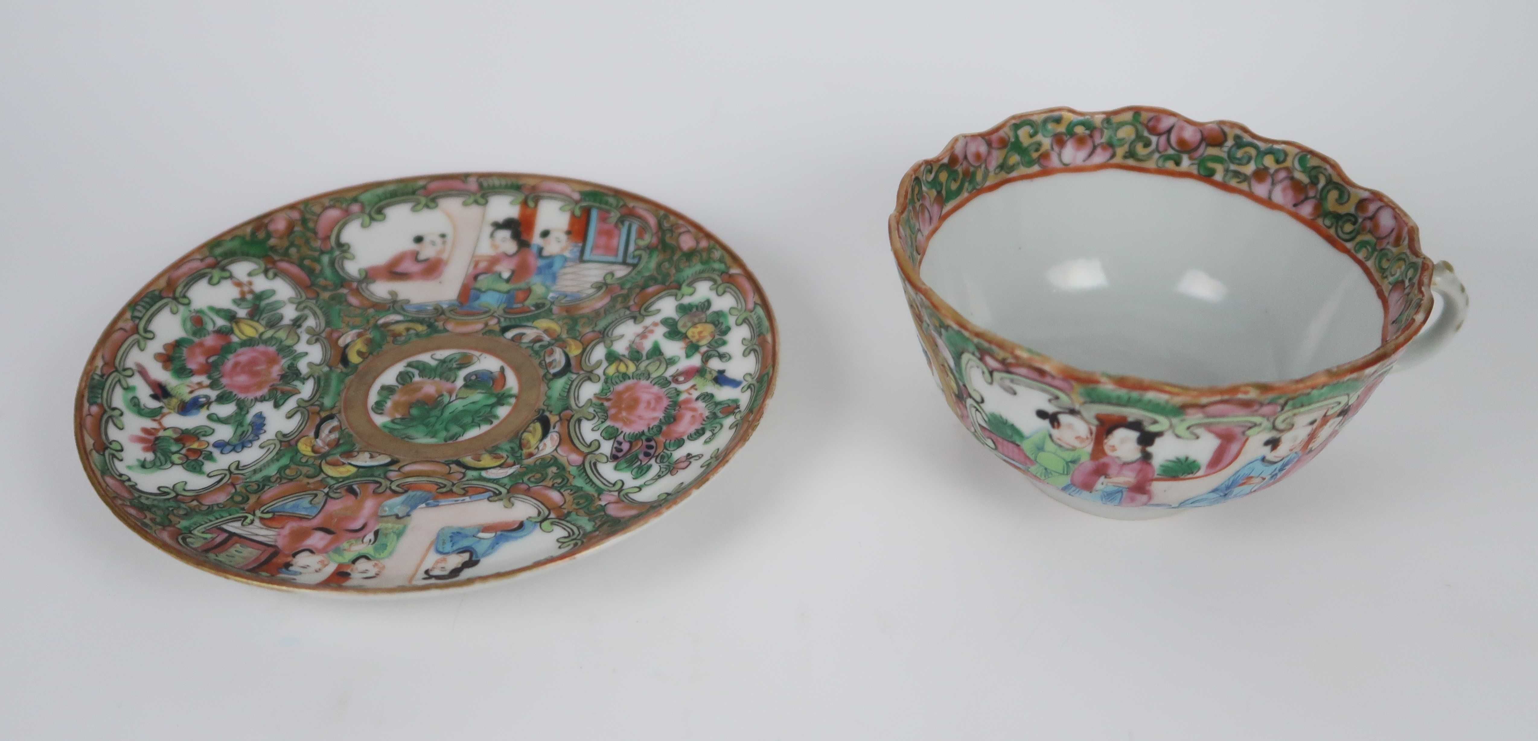 Chávenas com pires - Porcelana da China Séc. XIX