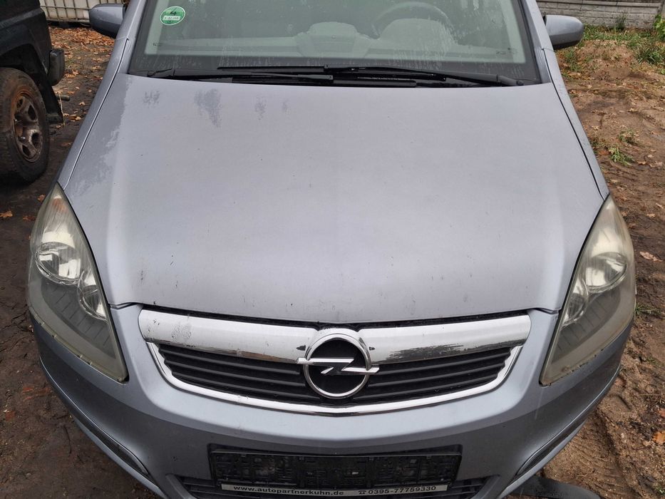 Opel zefira przód  maska błotniki  zderzak  z163