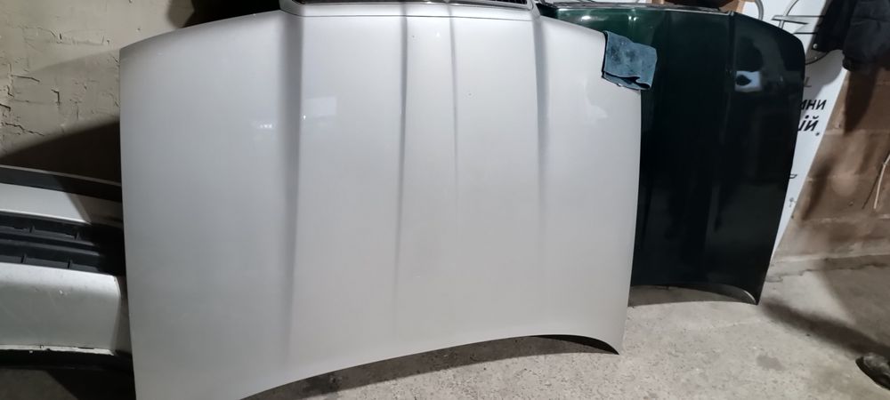 Капот шкода Октавія тур.Skoda Octavia Tour.