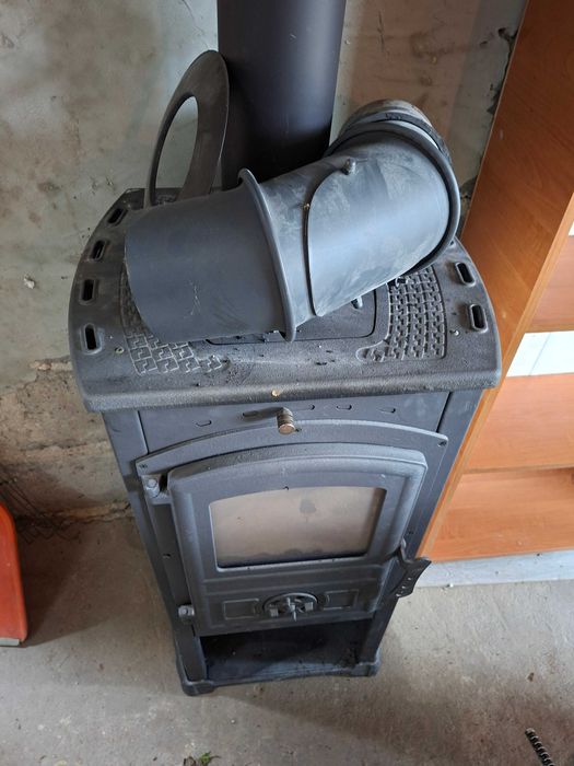 Kominek "Żar" 7,5kw używany jeden sezon, kolanko, rura, rozetka.